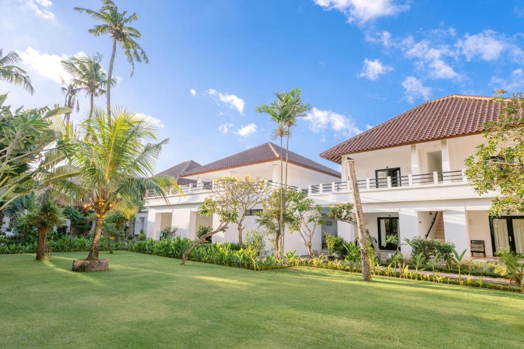 Legong Keraton Beach Hotel Legong Keraton Beach Hotel