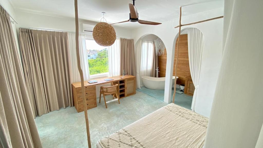 Guru Canggu Art Hotel Guru Canggu Art Hotel