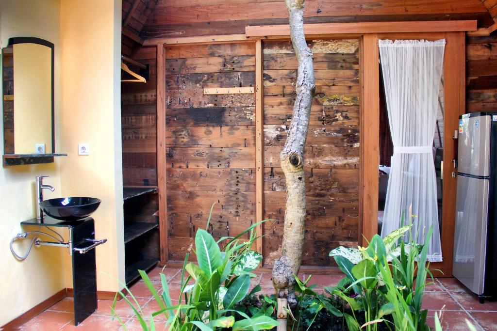 Ryanbagus Guest House