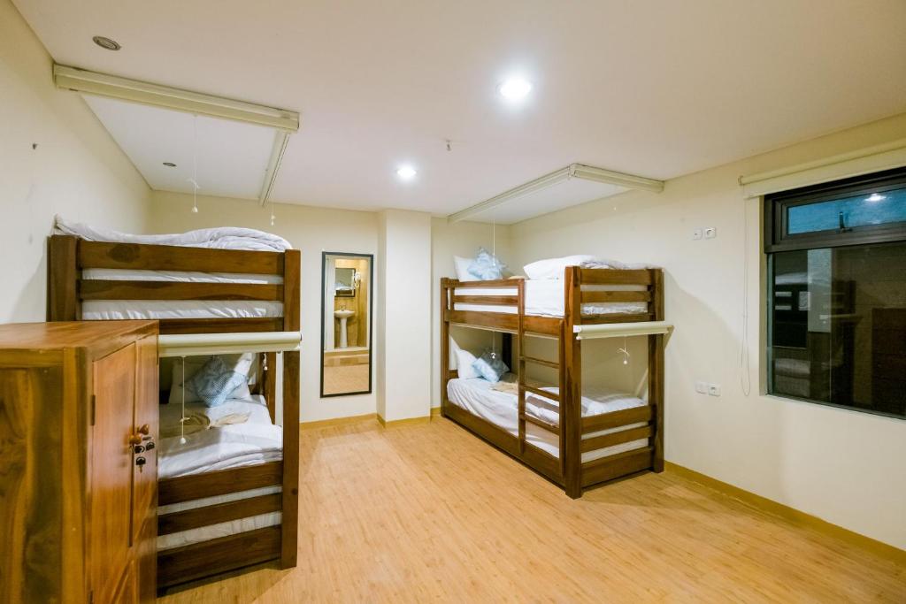 Caroline Hostel