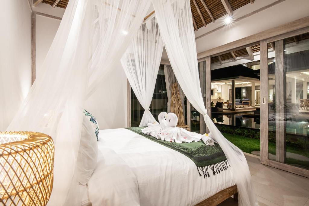 Villa Matahari Munggu 5BR Villa Matahari Munggu 5BR
