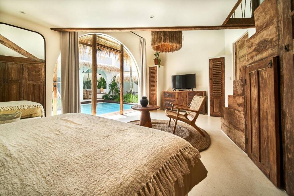 Gorgeous Mediterranean Style 2 Bed, Top Pick! Gorgeous Mediterranean Style 2 Bed, Top Pick!