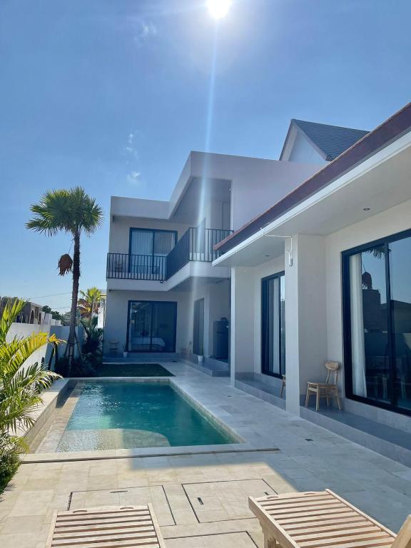 Mega Canggu Guest House Mega Canggu Guest House