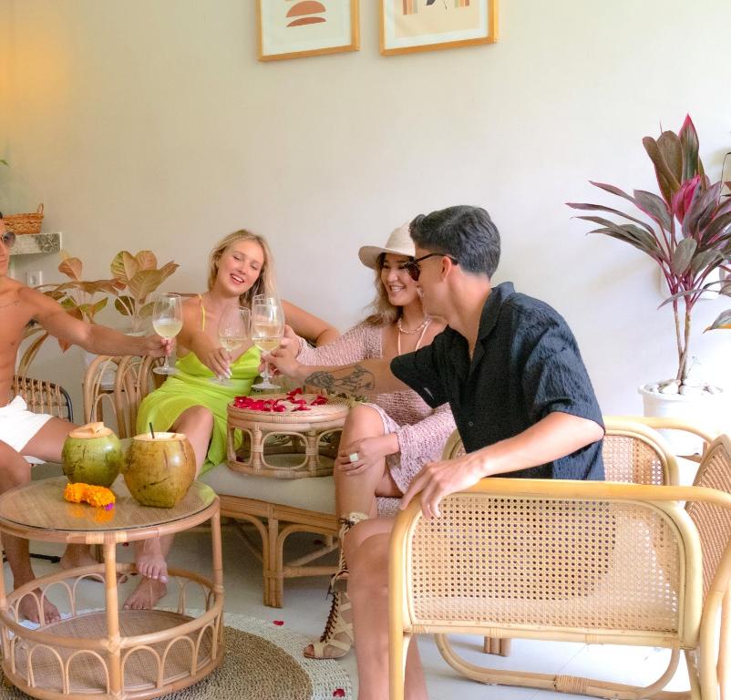 A Walk to Canggu Beach - Mozon Garden Villa