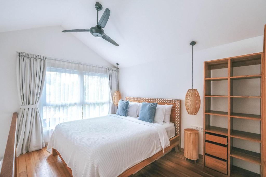 Sun & Moon Villa