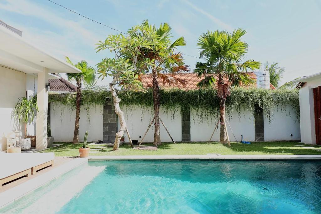 Beautiful Tropical-Boho 3BR Villa, Berawa Canggu, Bali Beautiful Tropical-Boho 3BR Villa, Berawa Canggu, Bali