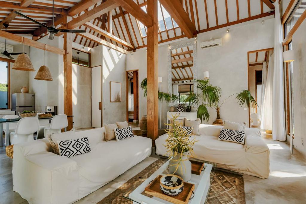 Villa The Limasan at the Beach by BaliSuperHost Villa The Limasan at the Beach by BaliSuperHost
