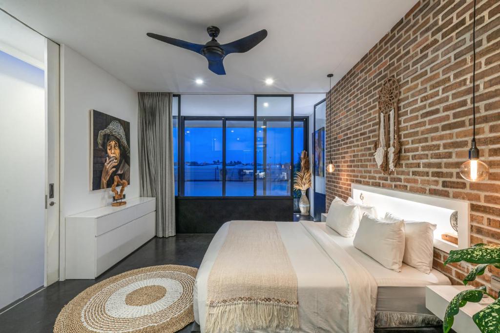 Loft Erika - Elegant 1-bdr luxury loft in GREAT LOCATION ! Loft Erika - Elegant 1-bdr luxury loft in GREAT LOCATION !