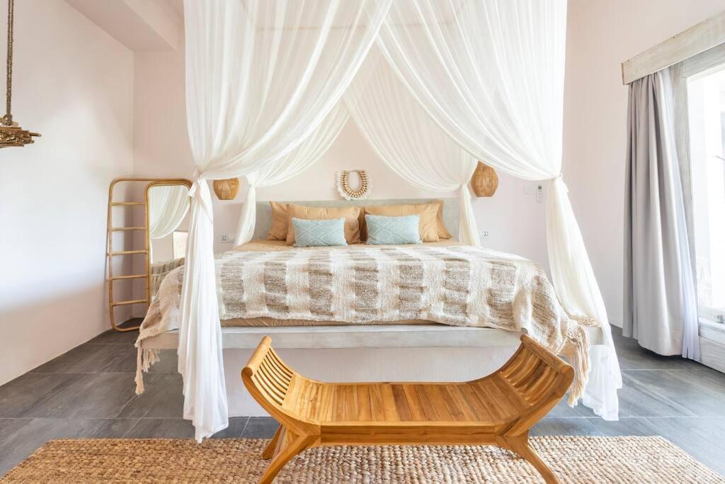 Villa Hart - Cosy and central 3BR villa with Pool