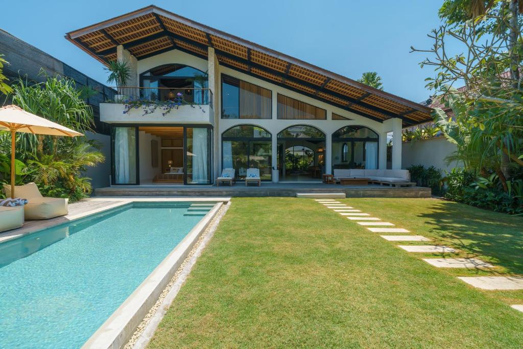 Casa Donilo - 4BR Designer Villa in Canggu Casa Donilo - 4BR Designer Villa in Canggu