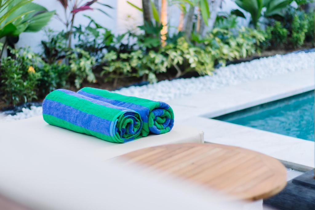 Private pool Villa , 10min walk to Berawa Beach Private pool Villa , 10min walk to Berawa Beach