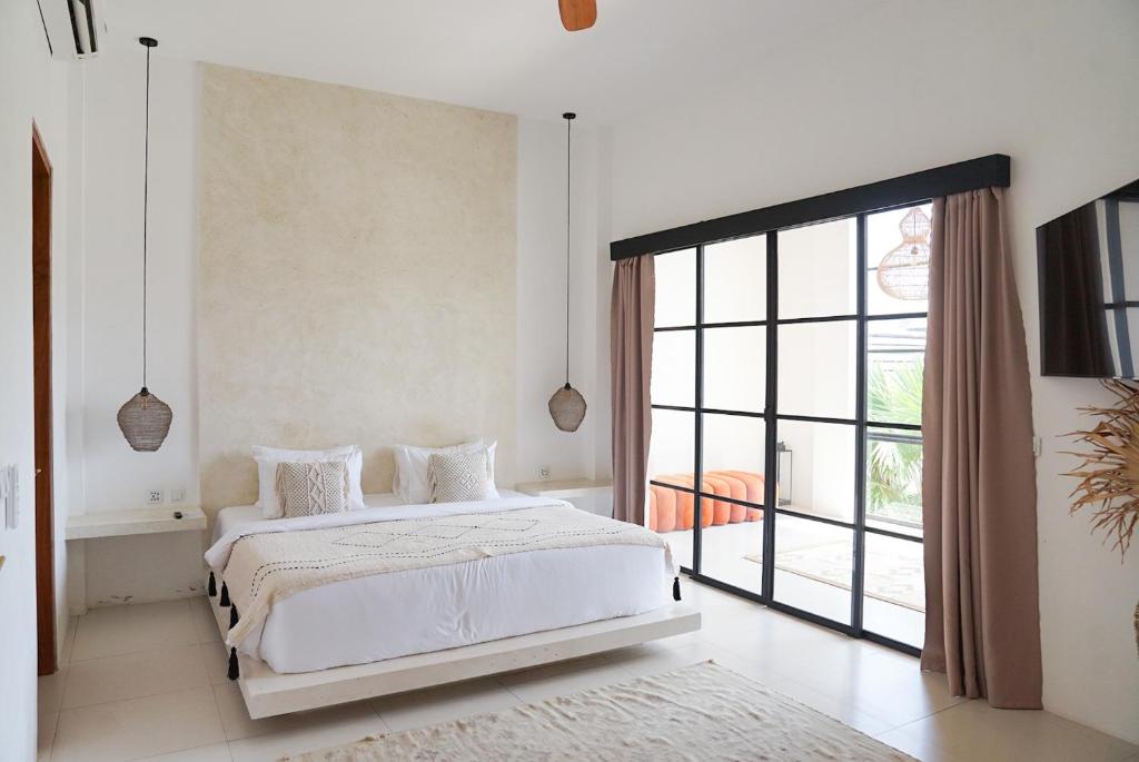Arrova Bali Berawa, Canggu by Blacksand