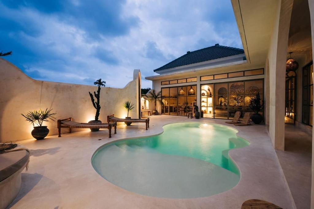 NEW Design villa Casa Alma 3BDR with private pool, Canggu