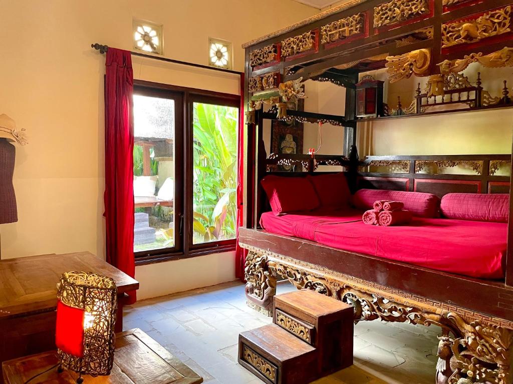 Traditional 2Br Private Pool Villa in the Heart of Canggu, Berawa