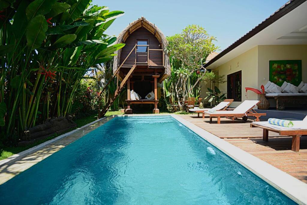 Traditional 2Br Private Pool Villa in the Heart of Canggu, Berawa