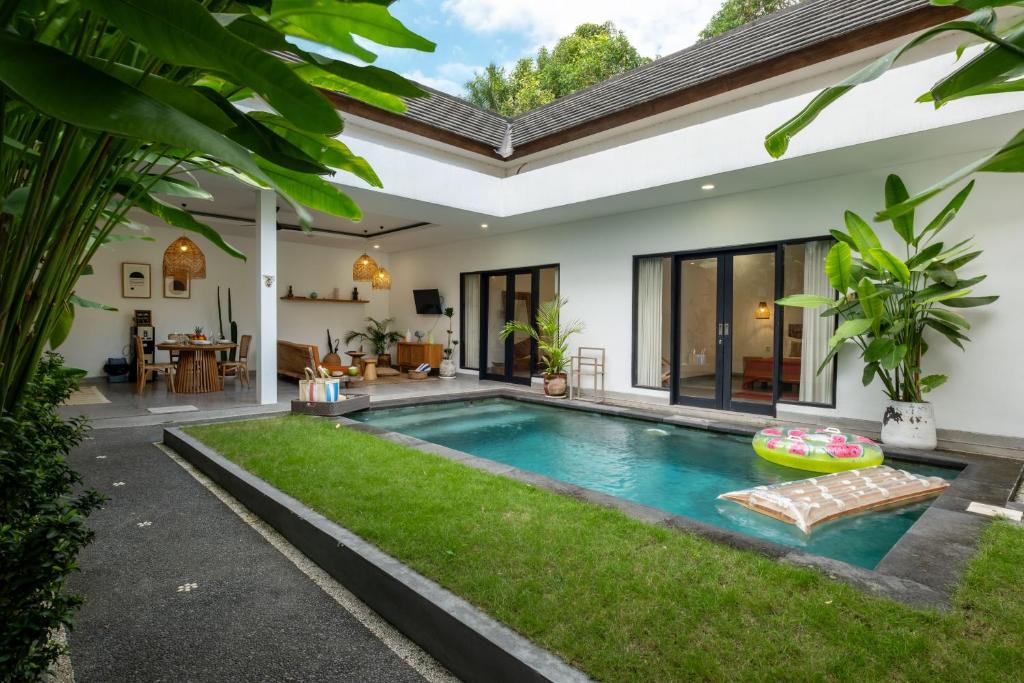 AGATE VILLA - 5Min to Canggu - 1Min to Shops & Restaurants