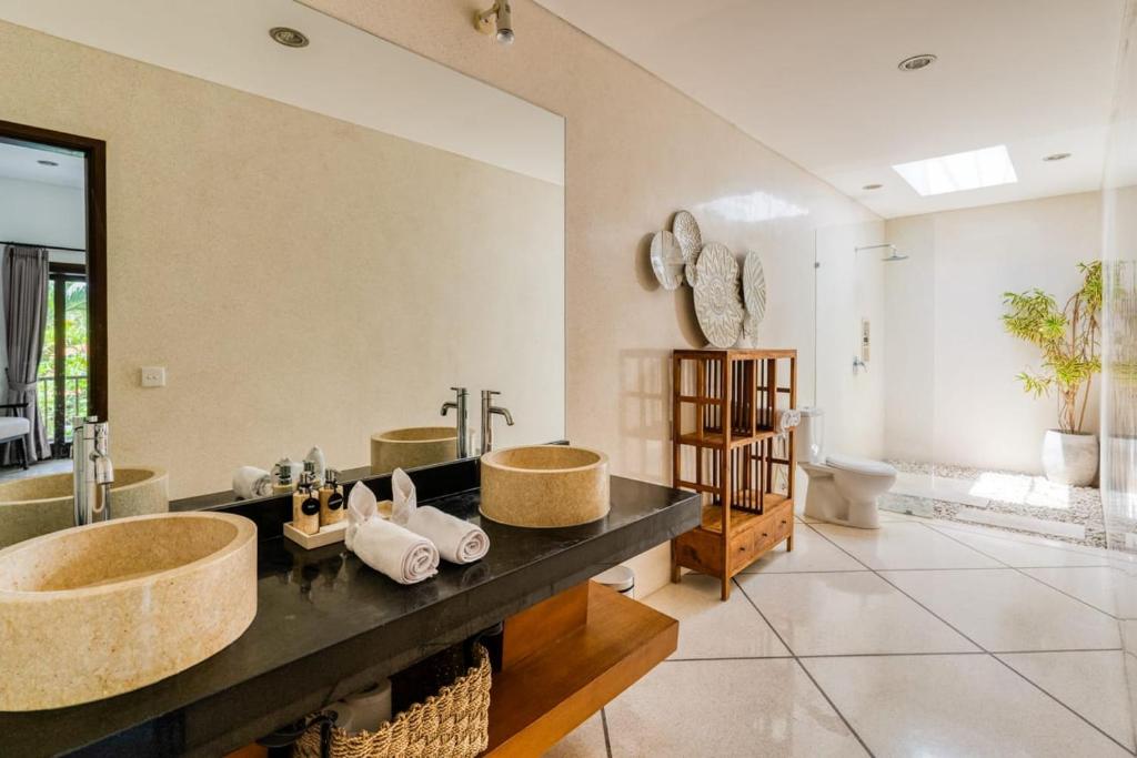 Virginia villa 4BR 5min walk to beach with assistant villa and pick up from airport and security Virginia villa 4BR 5min walk to beach with assistant villa and pick up from airport and security