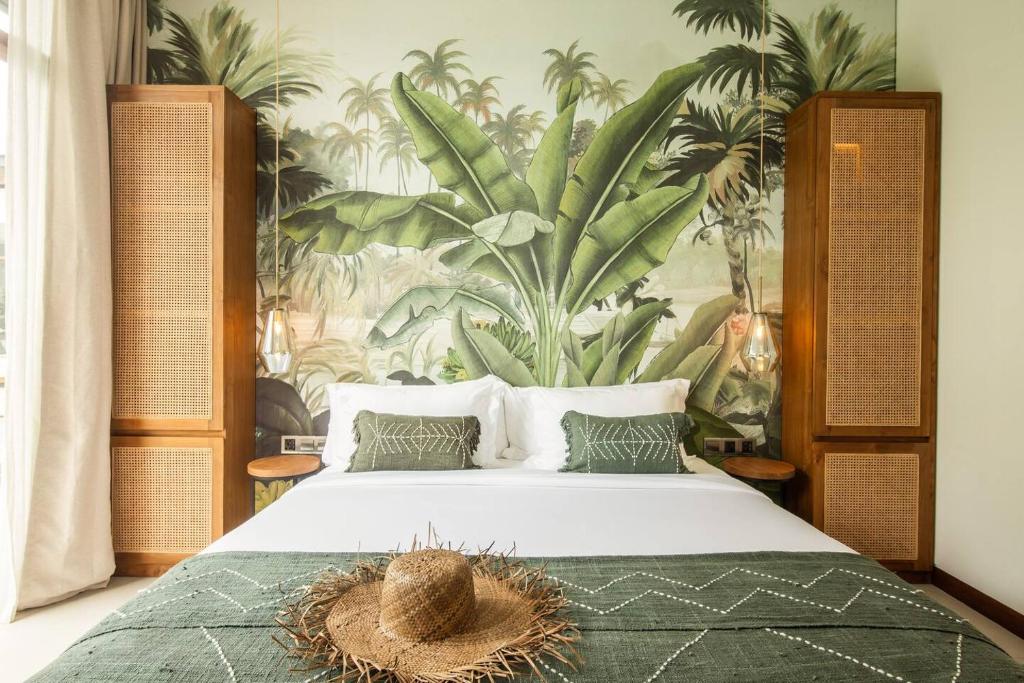 Luxury 5bd Villa 5 Min From Berawa Beach Luxury 5bd Villa 5 Min From Berawa Beach