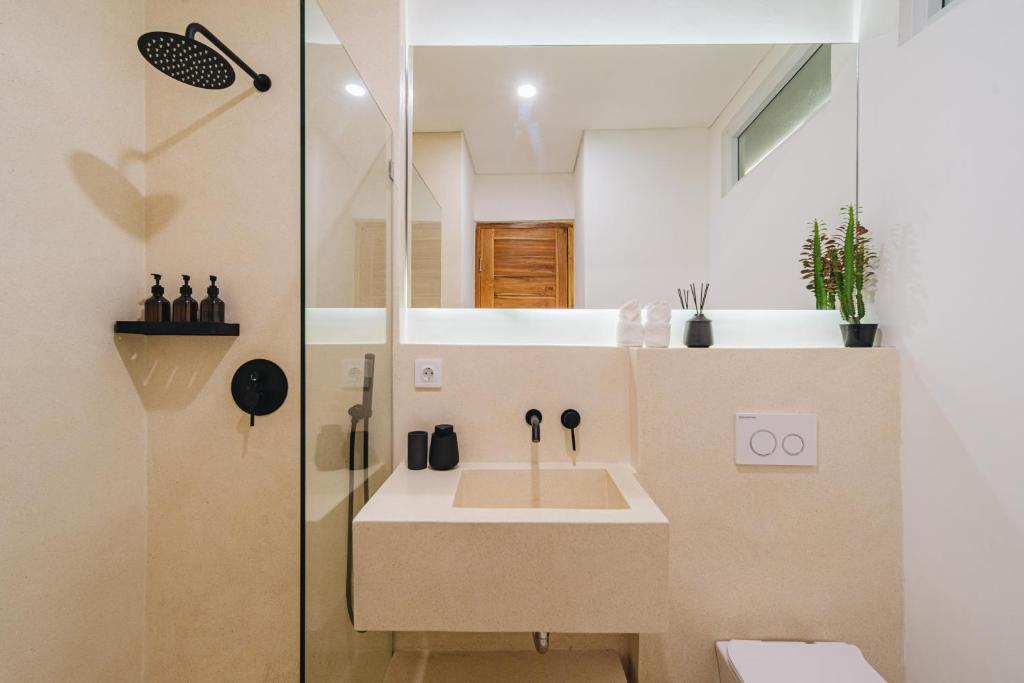 Villa Balinay - 2 Bedrooms Walkable to Canggu Beaches Villa Balinay - 2 Bedrooms Walkable to Canggu Beaches