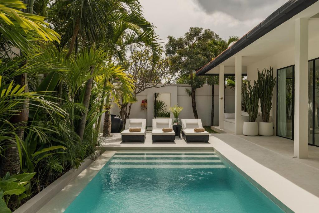 Luxury Minimalist Villa in Umalas Private Pool Luxury Minimalist Villa in Umalas Private Pool
