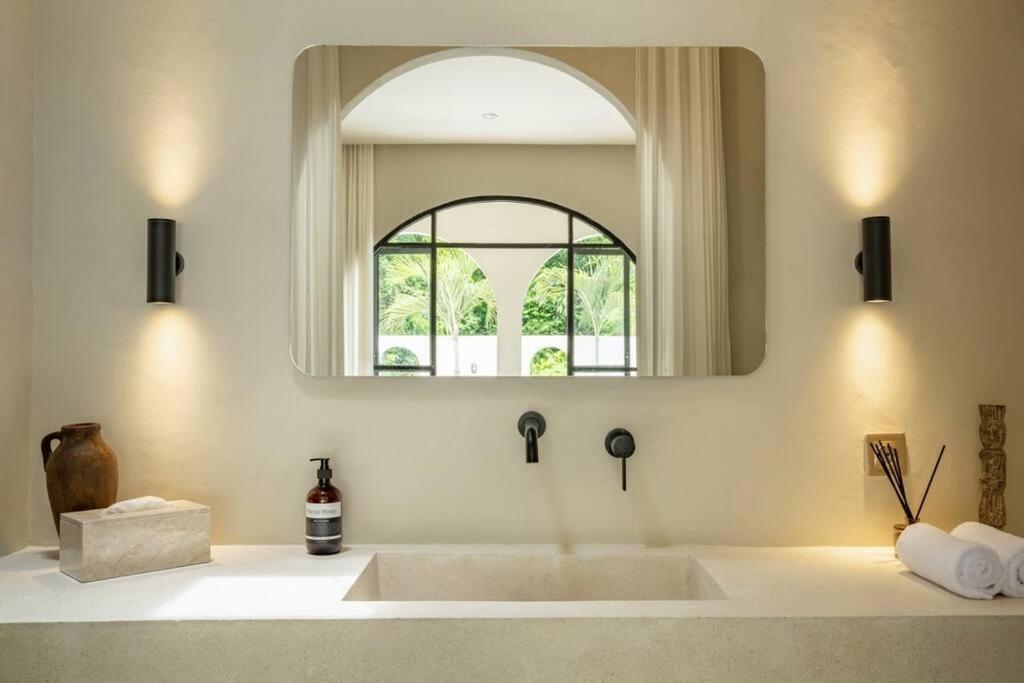 Private Villa Rayana By OriVista
