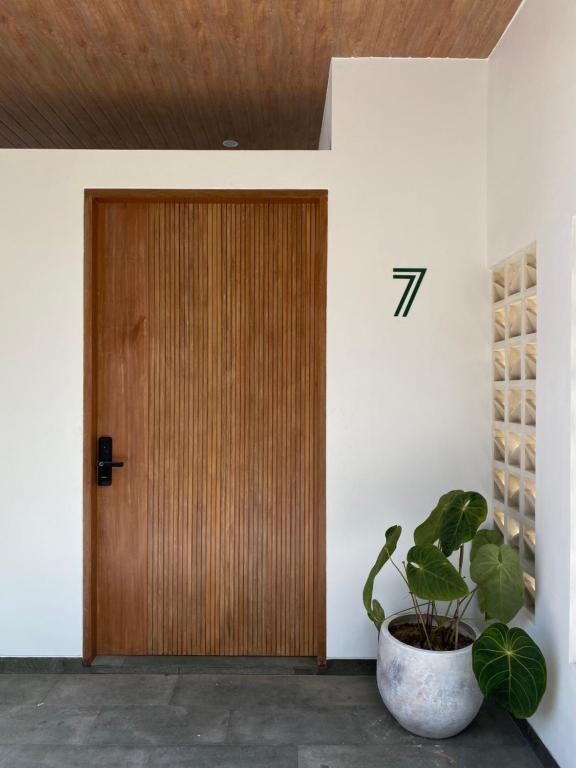 Casa di Elle, your finest BERAWA hideaway, BRAND NEW Rooftop villa, near FINNS Beach Club Casa di Elle, your finest BERAWA hideaway, BRAND NEW Rooftop villa, near FINNS Beach Club