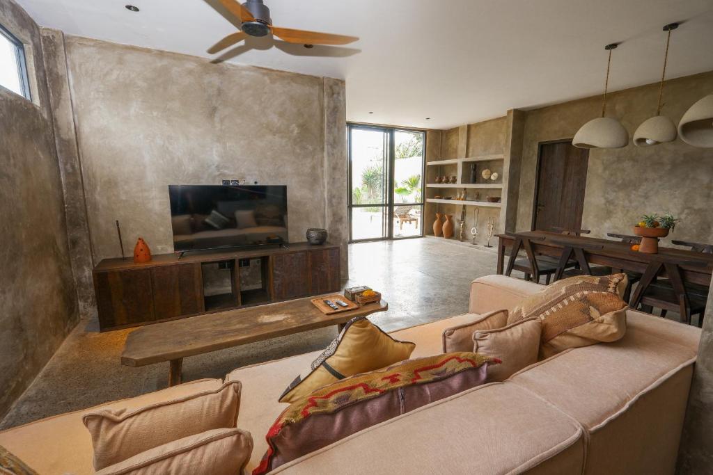 Casa Sajé Your Tropical Retreat