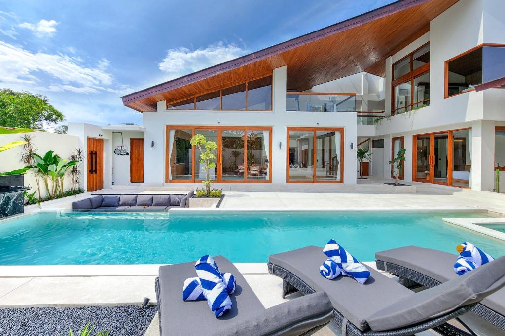 The Aurum Canggu Villas by Nagisa Bali The Aurum Canggu Villas by Nagisa Bali