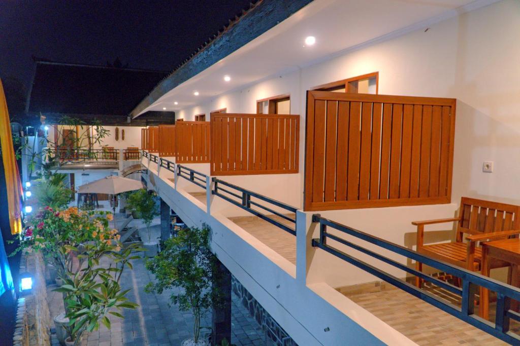 DeRose Guest House