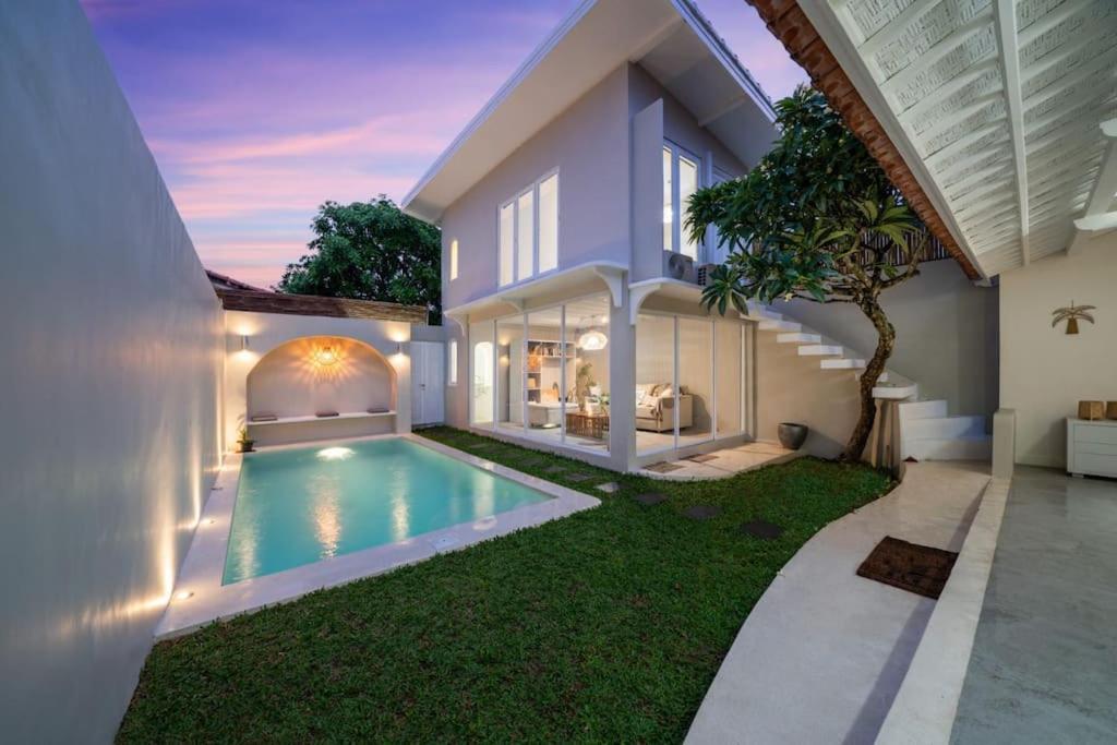 Lovely 3 BR villa with private pool