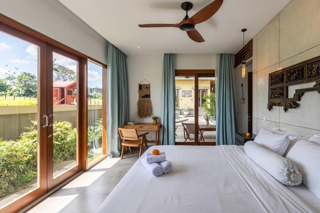 Luxury 3bd Pererenan Villa with Private Pool and Yoga Room