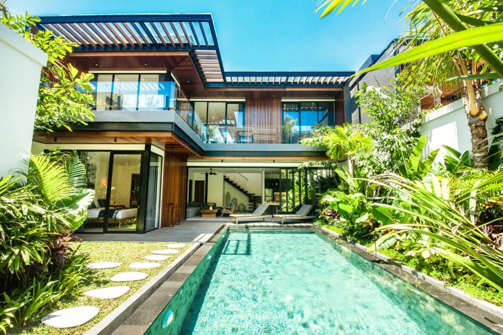 Seaside Serenity Modern 4BR 190m to Canggu Beach Seaside Serenity Modern 4BR 190m to Canggu Beach