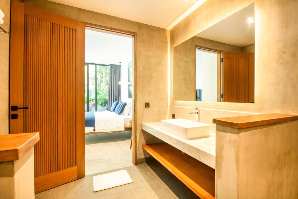 Seaside Serenity Modern 4BR 190m to Canggu Beach Seaside Serenity Modern 4BR 190m to Canggu Beach