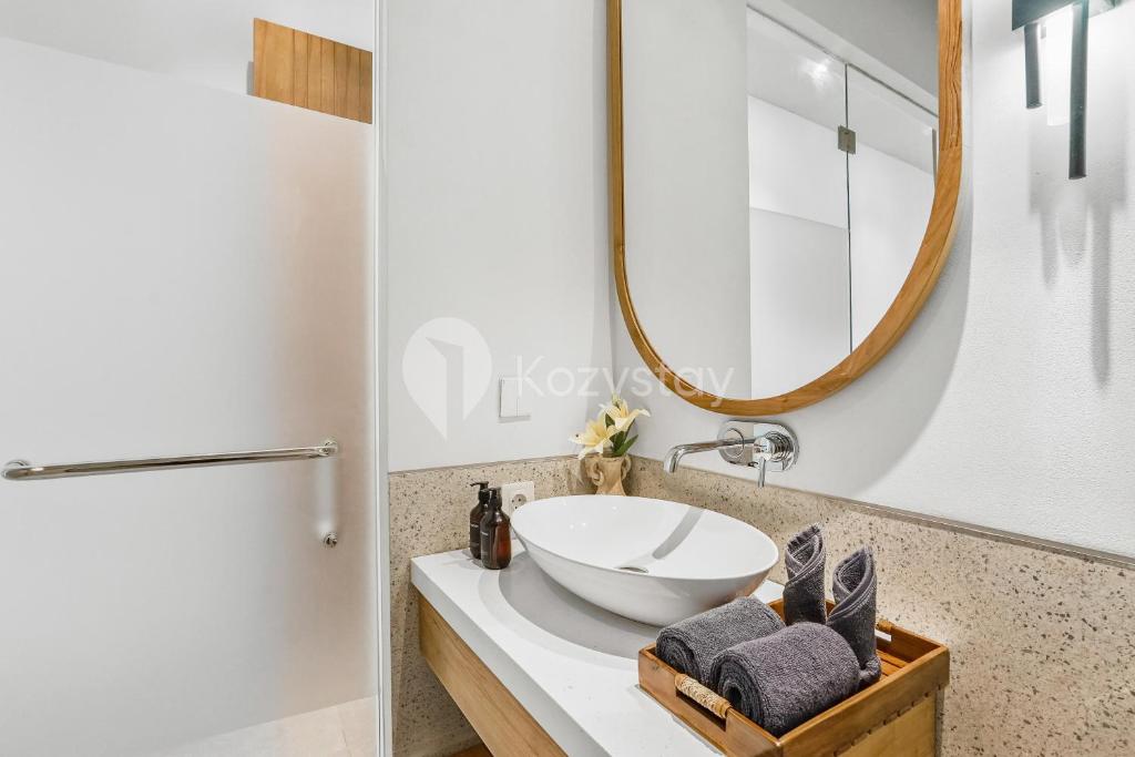 Solana Villa by Kozystay - Canggu Solana Villa by Kozystay - Canggu