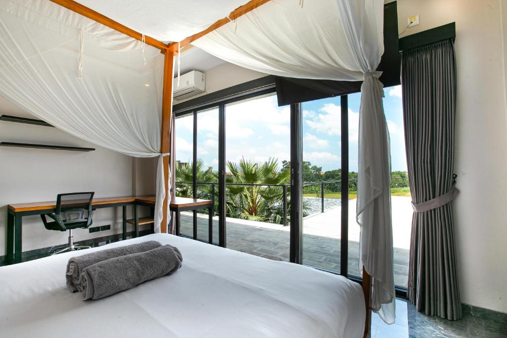 Villa MJ Modern Luxe 4BR with Big Pool & Rooftop Villa MJ Modern Luxe 4BR with Big Pool & Rooftop