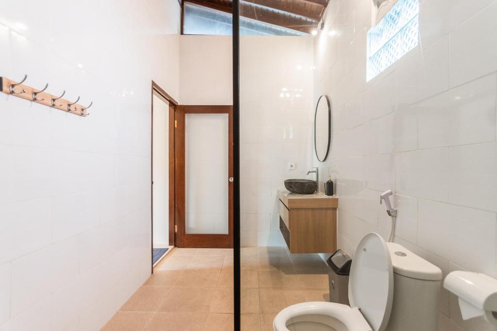 Few Mins Walk To Cafes & Beach Bb Guesthouse 5 Few Mins Walk To Cafes & Beach Bb Guesthouse 5