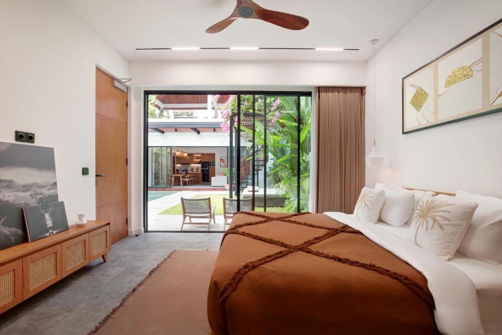 Red Sunset Villa - Canggu