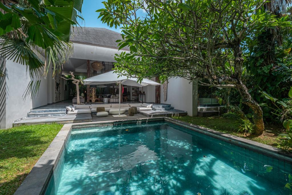 Villa Kala - Luxury Designer Villa in Amazing Location Berawa Villa Kala - Luxury Designer Villa in Amazing Location Berawa