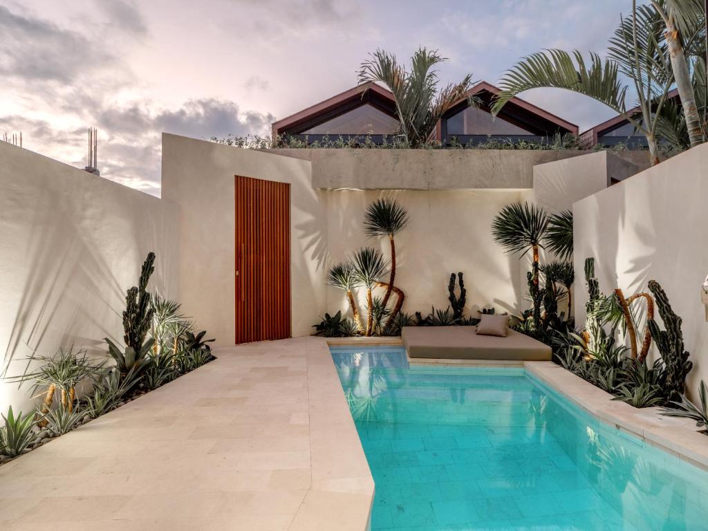 Blacksand Villas Echo Beach Canggu B4