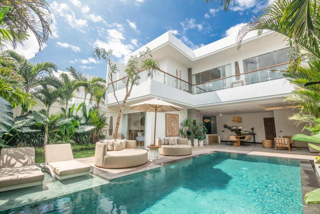 Brand New 4br Villa 400 to Finns Canggu Brand New 4br Villa 400 to Finns Canggu