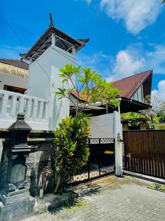 Bumbak Apartment Upstairs Fully Furnished 52M2 Bumbak Apartment Upstairs Fully Furnished 52M2
