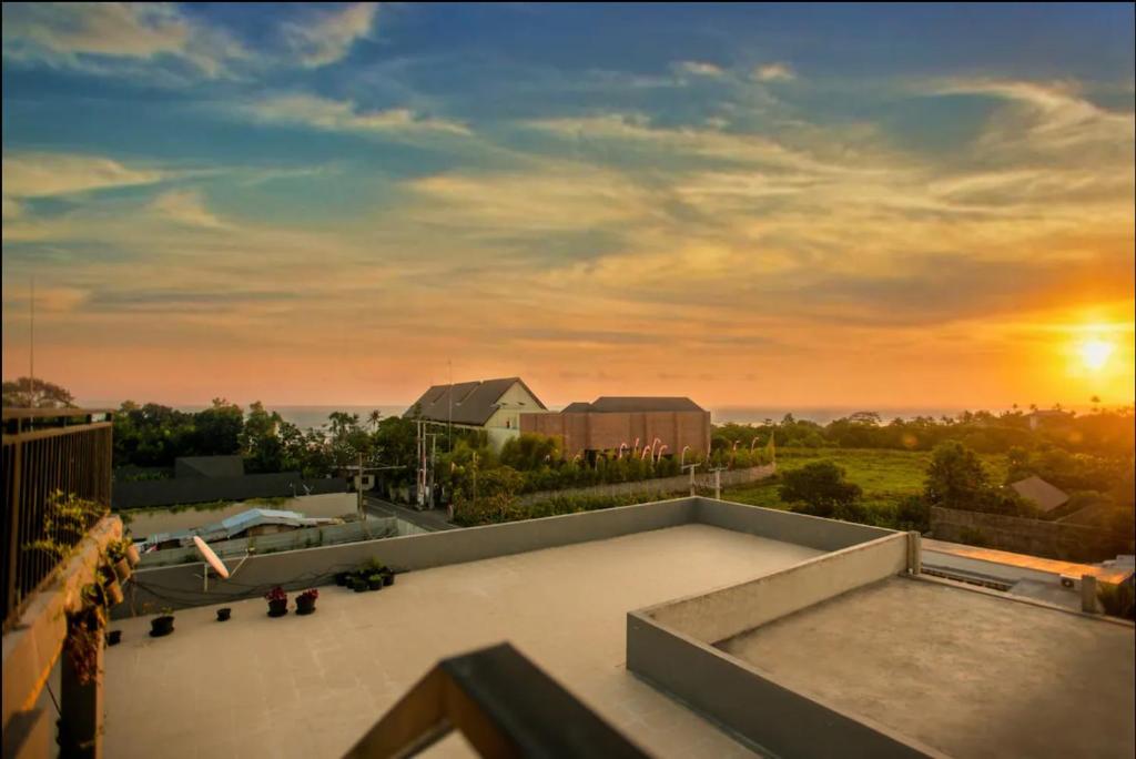Canggu Ocean House/Purple. By walk to the beach! Canggu Ocean House/Purple. By walk to the beach!