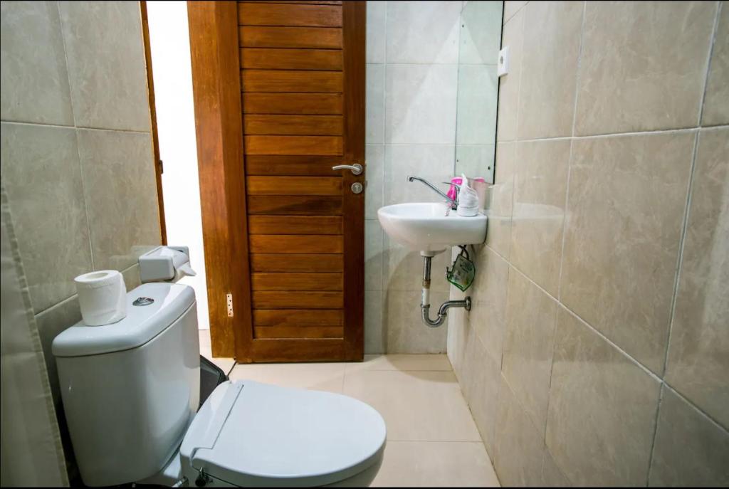 Canggu Ocean House/Purple. By walk to the beach! Canggu Ocean House/Purple. By walk to the beach!