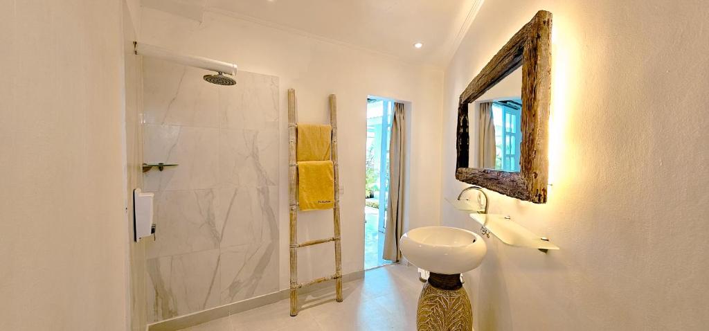 Central Canggu Guesthouse