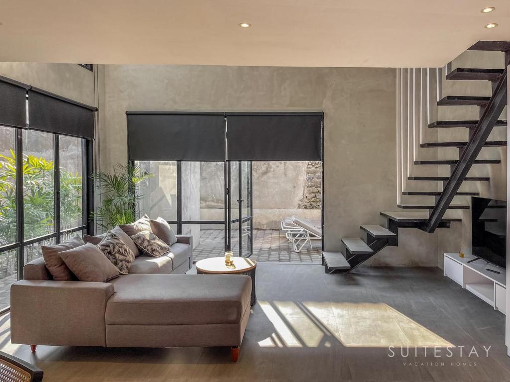 Modern Duplex With Stylish Design Modern Duplex With Stylish Design