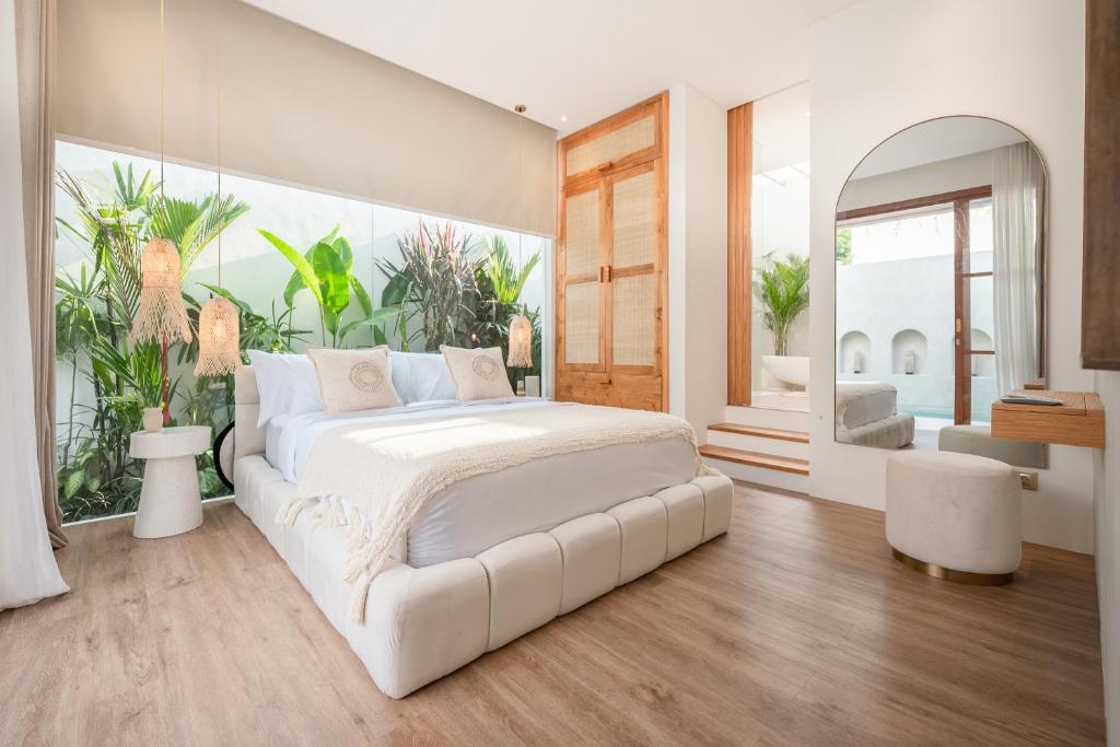 New Luxury Tropical Villa Canggu New Luxury Tropical Villa Canggu