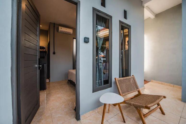 Canggu Apartments: Studio + Kitchen/ Batu Bolong A5 Canggu Apartments: Studio + Kitchen/ Batu Bolong A5