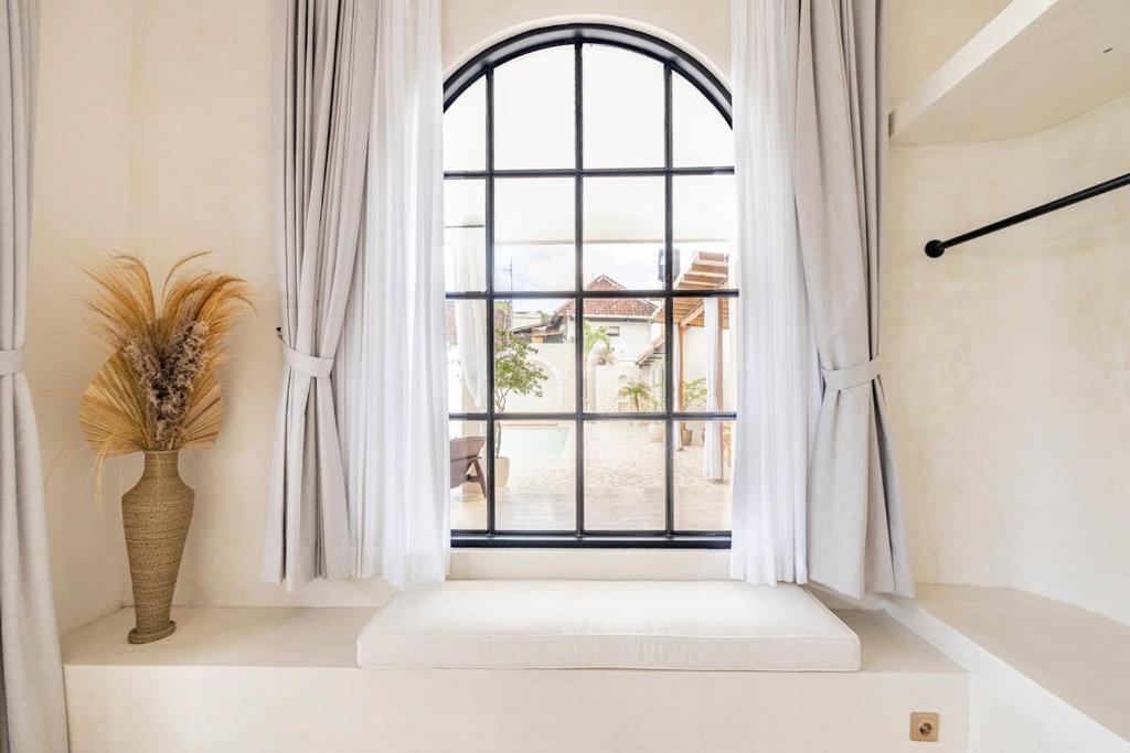 Casa Alexandrite Stylish Mediterranean 3BR Villa