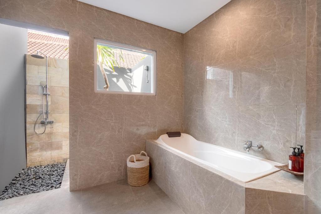 Casa Amore Villa in Berawa Beach - Canggu