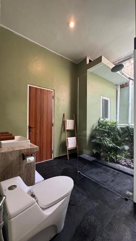 Charming Villa with Private Pool in Canggu Center Charming Villa with Private Pool in Canggu Center